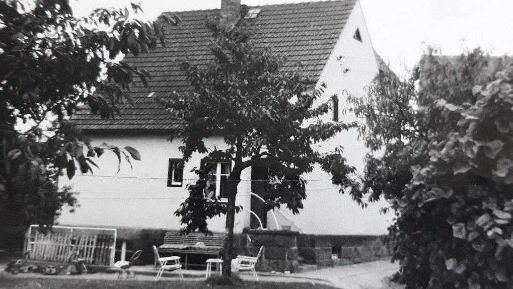 Foto Das ehemalige Wohnhaus der LeMO-Zeitzeugin Martina Schoeneich